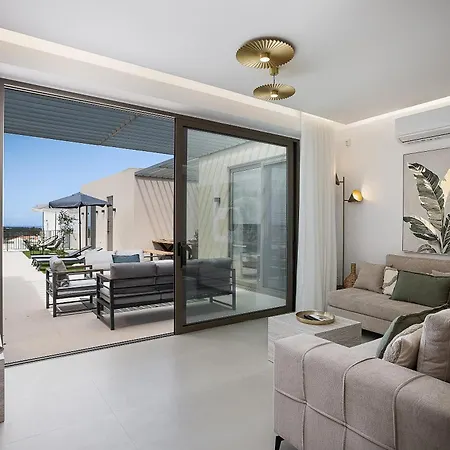 빌라 Lynx - Sculpted In Light & Nature By Etouri 레팀노