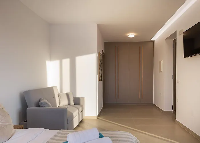 Villa Lynx - Sculpted In Light & Nature By Etouri Rethymno