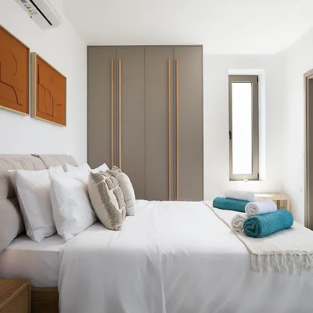 Lynx - Sculpted In Light & Nature By Etouri 别墅 罗希姆诺