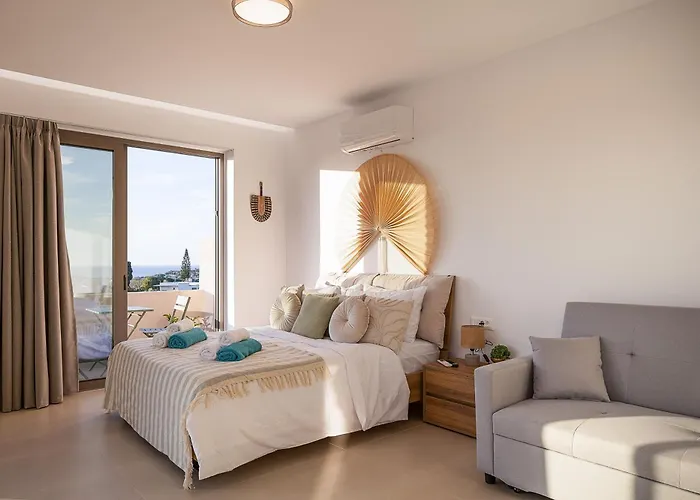 Lynx - Sculpted In Light & Nature By Etouri * Rethymno (Crete)