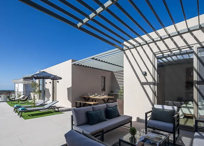 Lynx - Sculpted In Light & Nature By Etouri *